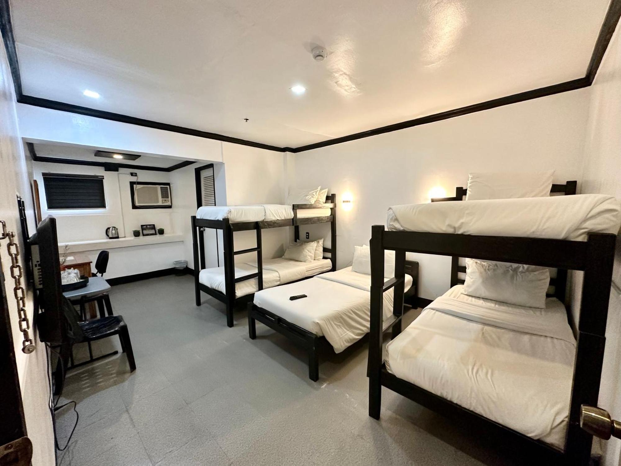 Fernando'S Hotel Sorsogon Exterior photo